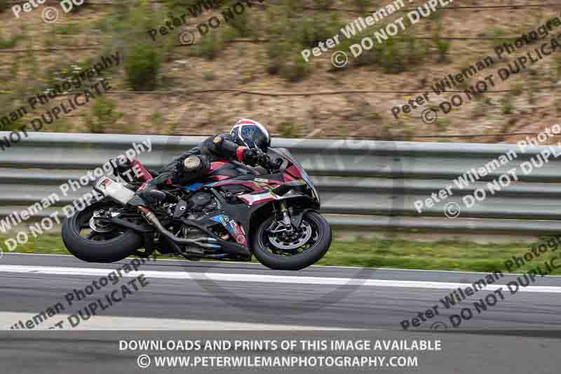 cadwell no limits trackday;cadwell park;cadwell park photographs;cadwell trackday photographs;enduro digital images;event digital images;eventdigitalimages;navarra;no limits trackdays;peter wileman photography;racing digital images;trackday digital images;trackday photos